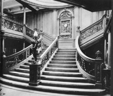 titanic-grand-staircase.jpg